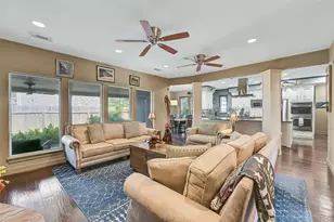 3934 Tres Dr, Galveston, TX 77554 - Photo 10