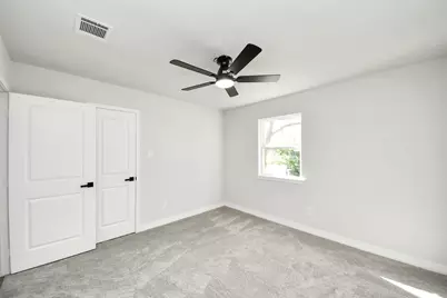 10806 Olympia Drive, Houston, TX 77042 - Photo 32