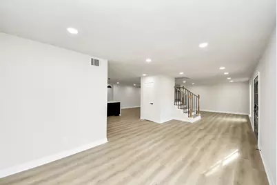 10806 Olympia Drive, Houston, TX 77042 - Photo 4