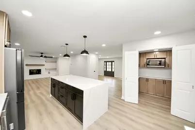 10806 Olympia Drive, Houston, TX 77042 - Photo 12