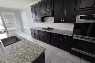 13803 Village Glen Ln, Rosharon, TX 77583 - Photo 4