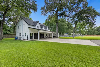 819 Sentinel Oaks, Pinehurst, TX 77362 - Photo 6