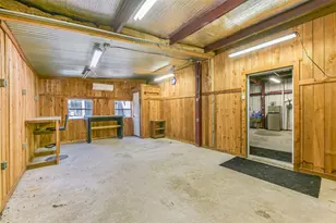 2505 County Rd 639, Dayton, TX 77535 - Photo 38