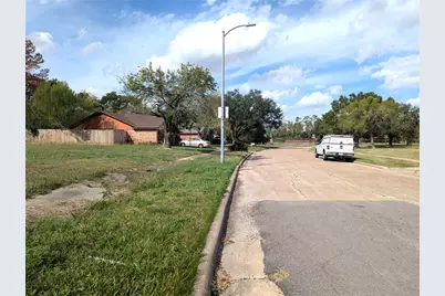 7154 Woodland West Drive, Houston, TX 77040 - Photo 30