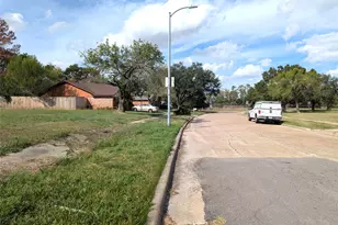 7154 Woodland W Dr, Houston, TX 77040 - Photo 30