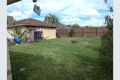 7154 Woodland West Drive, Houston, TX 77040 - Photo 12