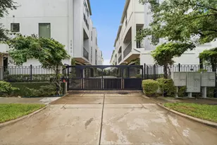 1809 Dart St, Houston, TX 77007 - Photo 2