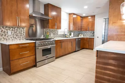 15815 Baytree Drive, Houston, TX 77070 - Photo 10