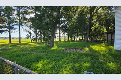 4206 Sycamore Avenue, Bay City, TX 77414 - Photo 6