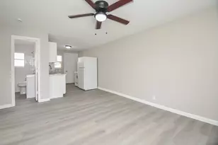 6010 Collingsworth, Houston, TX 77026 - Photo 4