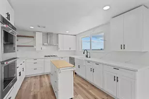 4123 Conn St, Port Bolivar, TX 77650 - Photo 2