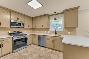 8902 Autauga St, Houston, TX 77080 - Photo 10