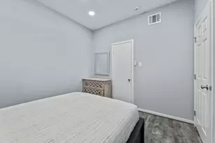 412 Drew St, Houston, TX 77006 - Photo 10