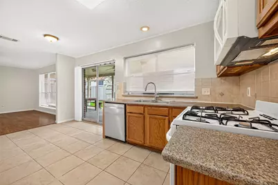 10115 Storm Meadow Drive, Houston, TX 77064 - Photo 10