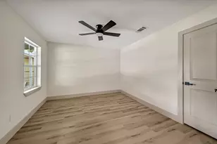 6638 Thornwall St, Houston, TX 77092 - Photo 14