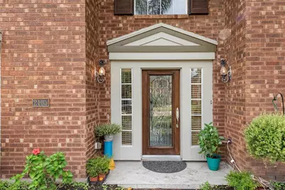 2105 Meadow Parkway N N, League City, TX 77573 - Photo 2
