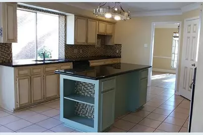 2105 Meadow Parkway N N, League City, TX 77573 - Photo 18