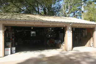 24 Lazy Bend Dr, Huntsville, TX 77320 - Photo 8