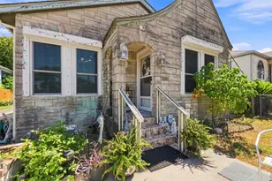 5005 Ave O 1/2, Galveston, TX 77551 - Photo 2
