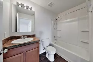 10118 Dawson Hill Lane, Houston, TX 77044 - Photo 16