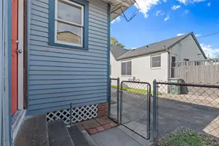 4307 Ave Q 1/2, Galveston, TX 77550 - Photo 24