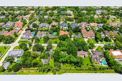 5117 Valerie Street, Bellaire, TX 77401 - Photo 16