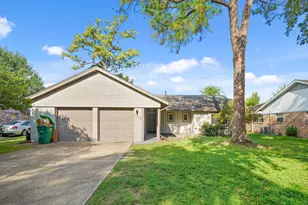 1219 Wisterwood Dr, Houston, TX 77043 - Photo 2