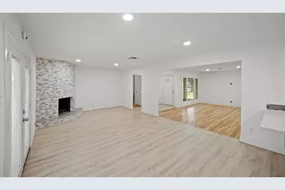 1219 Wisterwood Drive, Houston, TX 77043 - Photo 20