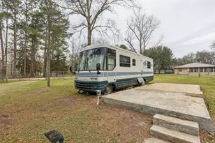 297 Peacock Path, Trinity, TX 75862 - Photo 16