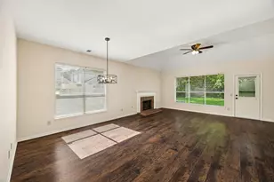 9811 Sandtown Cir, Houston, TX 77064 - Photo 8