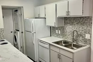 12660 Ashford Point Dr, Houston, TX 77082 - Photo 10