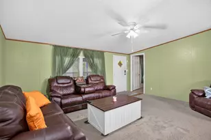 802 N 2nd St, Huntington, TX 75949 - Photo 4