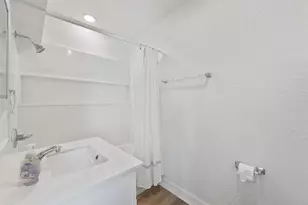230 Debbie Ln, San Leon, TX 77539 - Photo 20