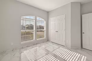 71 N Forrest Ave, La Porte, TX 77571 - Photo 20