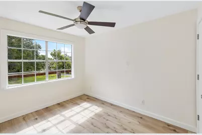 161 White Oak Street, Point Blank, TX 77364 - Photo 20