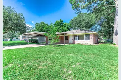 1033 S Booth Lane, Alvin, TX 77511 - Photo 1