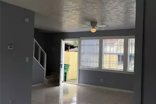 9714 Galaxy St, Houston, TX 77078 - Photo 2