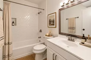 2025 Augusta Dr, Houston, TX 77057 - Photo 8