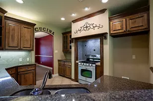 289 Broadmoor Dr, Huntsville, TX 77340 - Photo 8
