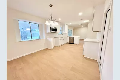 2517 21st Avenue N, Texas City, TX 77590 - Photo 6