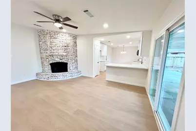 2517 21st Avenue N, Texas City, TX 77590 - Photo 2