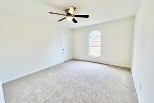 2517 21st Ave N, Texas City, TX 77590 - Photo 8