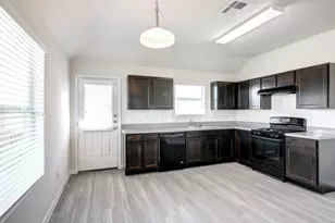 5401 Rio San Juan St, Rosharon, TX 77583 - Photo 2