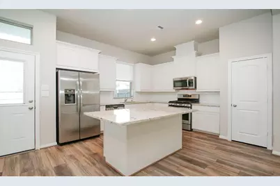 239 Biltmore Loop, Montgomery, TX 77316 - Photo 16