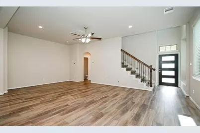 239 Biltmore Loop, Montgomery, TX 77316 - Photo 10