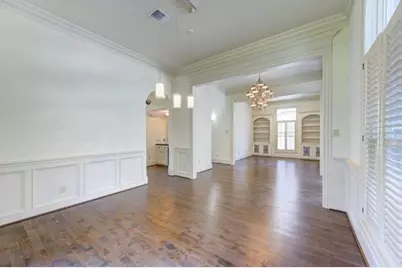 122 Vieux Carre Drive, Houston, TX 77009 - Photo 6