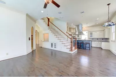 122 Vieux Carre Drive, Houston, TX 77009 - Photo 18