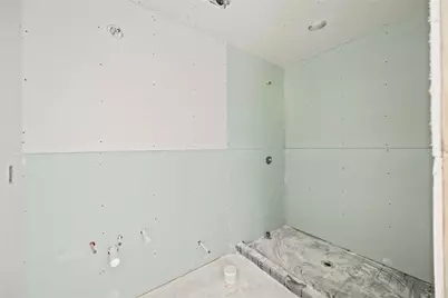 801 E 32nd 1/2 Street, Houston, TX 77022 - Photo 20