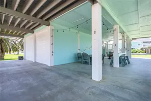 2585 Tide Dr, Crystal Beach, TX 77650 - Photo 38