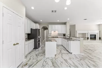 91 S Downy Willow Circle, The Woodlands, TX 77382 - Photo 20